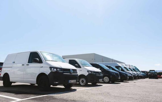Los modelos de furgonetas más demandados en el sector del transporte de mercancías
